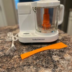 Baby Brezza Food Steamer and Blender